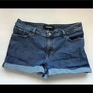 Express Shortie Relaxed Low Rise Shorts 12 Stretch